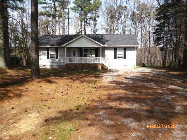 205 Windy Park Dr , Mc Ewen, TN 37101