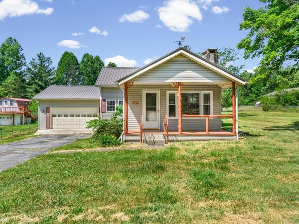 56 Elm Ln , Sparta, TN 38583