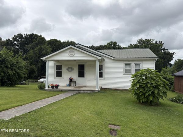 204 Blair Ave , Sweetwater, TN 37874