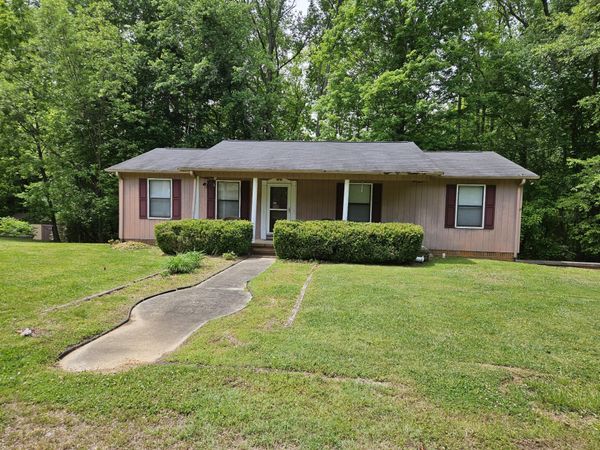 3041 Bridgeway Dr , Cookeville, TN 38506