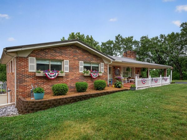 1755 Burgess Falls Rd , Sparta, TN 38583