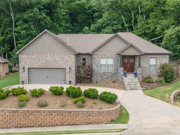 719 W Thornstone Avenue , West Fork, AR 72774