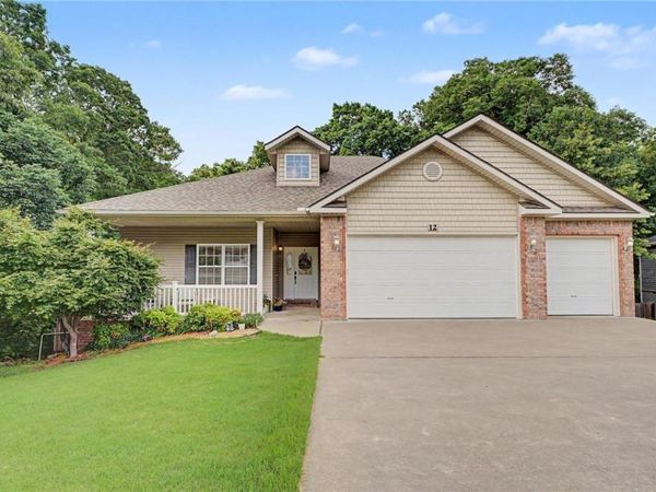 12 Hoyer Lane , Bella Vista, AR 72714