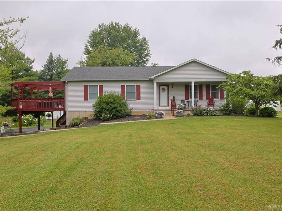 102 Appian Way, Wilmington, OH 45177 Photo 1