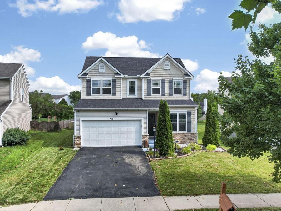 7961 Aspen Ridge Drive , Blacklick, OH 43004 Photo 1