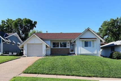 4621 Spring Street, Omaha, NE 68106