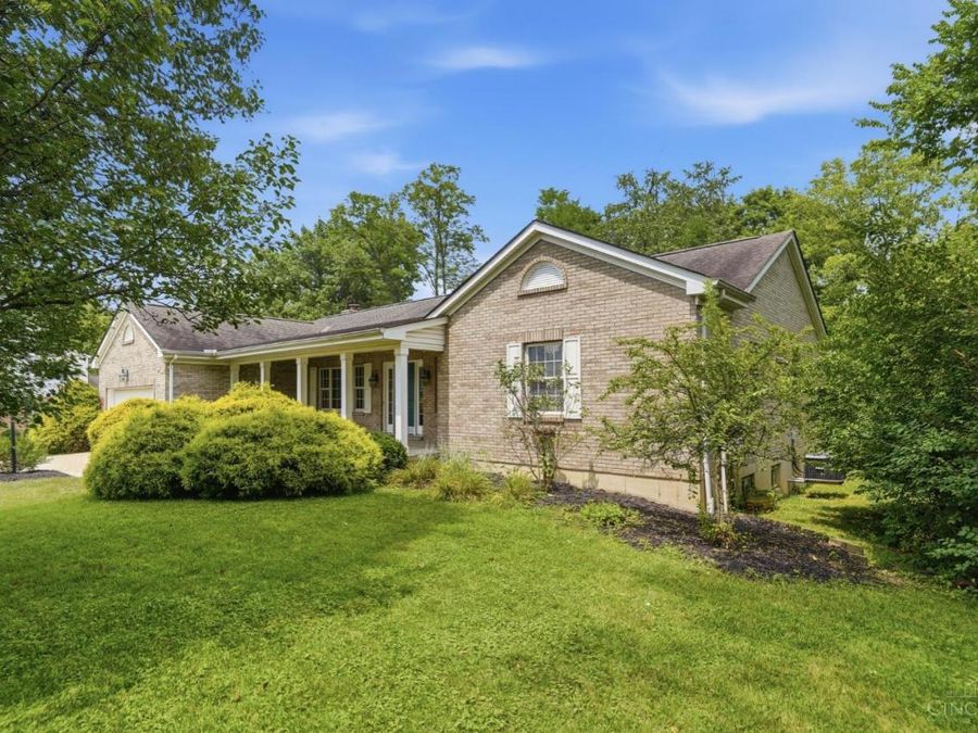 9640 Millbrook Drive, Springfield Township, OH 45231 Photo 2