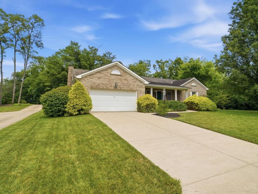 9640 Millbrook Drive, Springfield Township, OH 45231 Photo 4