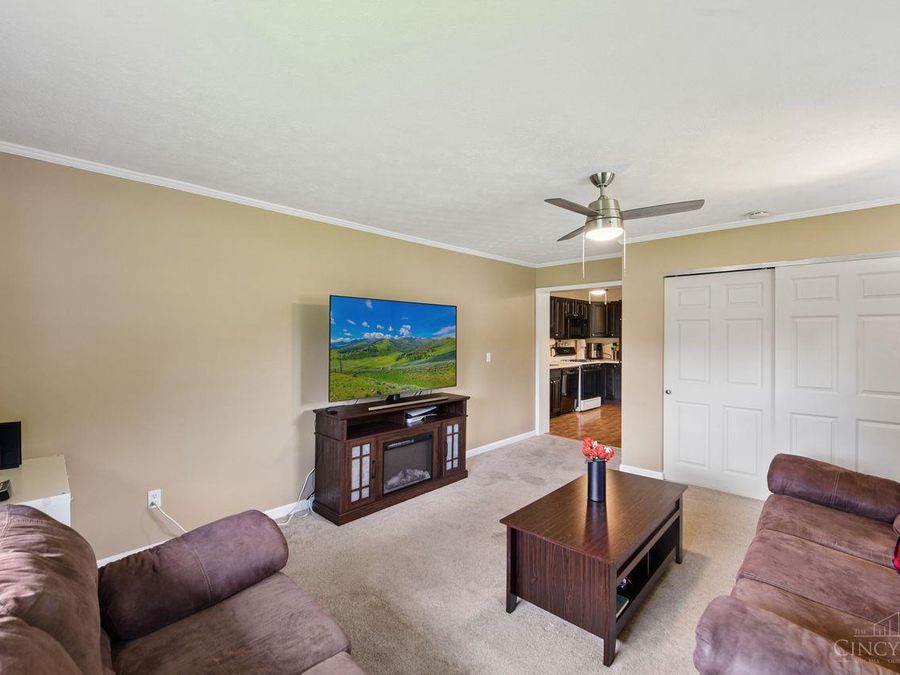 7089 Bluecrest Drive, Cincinnati, OH 45230 Photo 14
