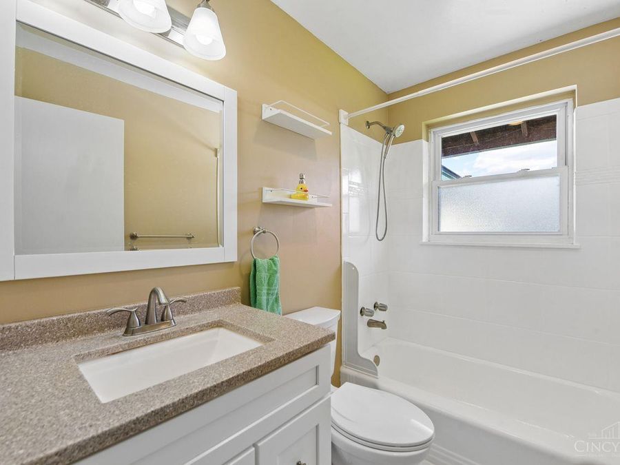 7089 Bluecrest Drive, Cincinnati, OH 45230 Photo 25