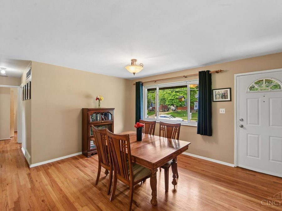 7089 Bluecrest Drive, Cincinnati, OH 45230 Photo 3