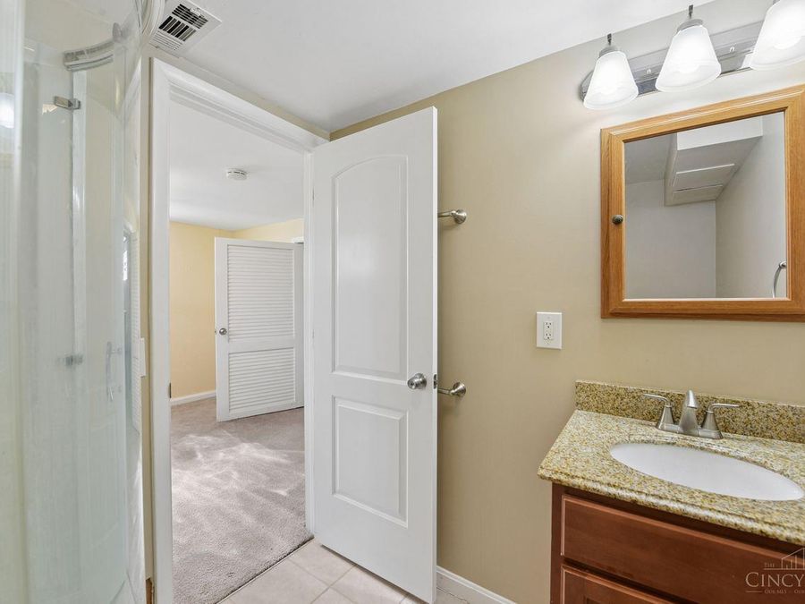 7089 Bluecrest Drive, Cincinnati, OH 45230 Photo 36