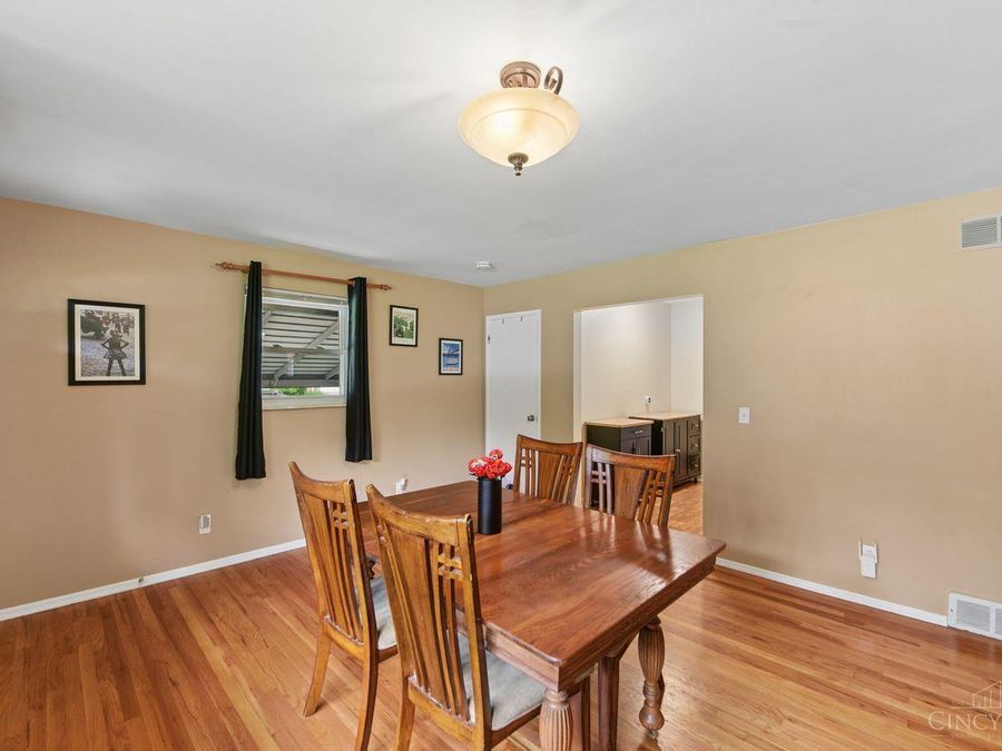 7089 Bluecrest Drive, Cincinnati, OH 45230 Photo 6