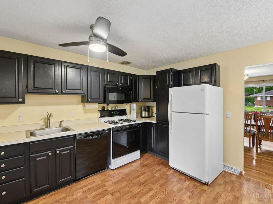7089 Bluecrest Drive, Cincinnati, OH 45230 Photo 7