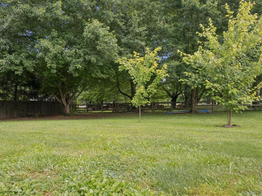 1806 Chapel Woods Drive, Batavia Township, OH 45103 Photo 12