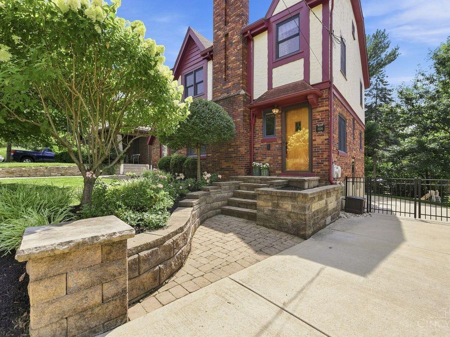 1326 Herlin Place, Cincinnati, OH 45208 Photo 2