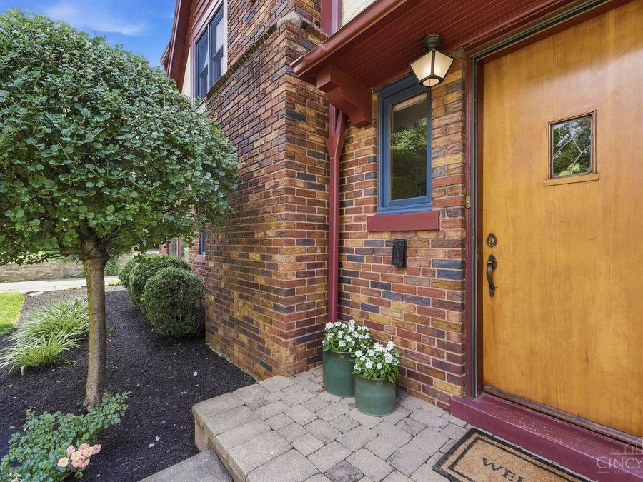 1326 Herlin Place, Cincinnati, OH 45208 Photo 3
