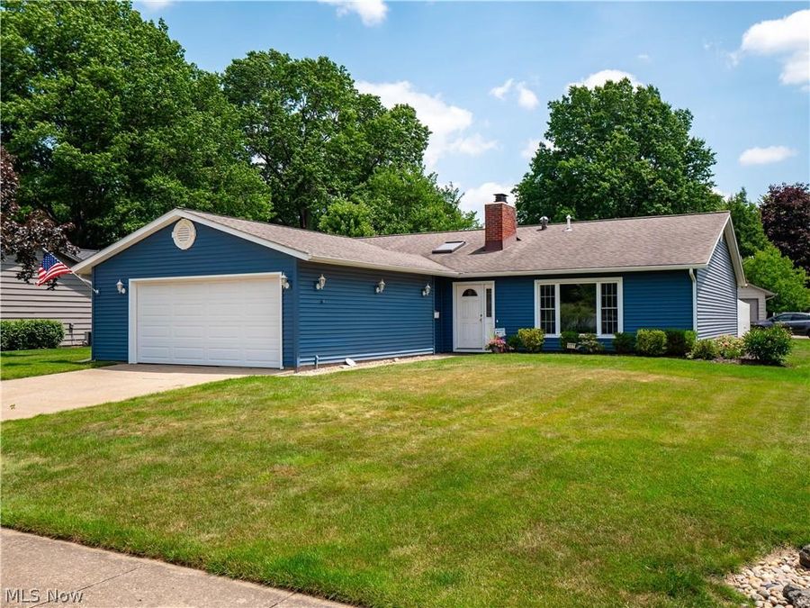 557 Crossbrook Drive, Berea, OH 44017 Photo 1