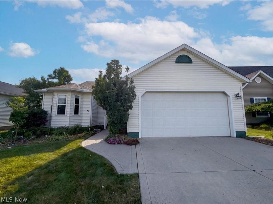6016 W Breezeway Drive , North Ridgeville, OH 44039 Photo 1
