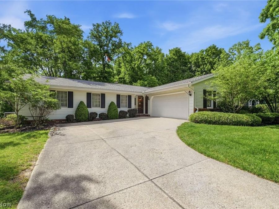 992 Fireside Drive , Brunswick, OH 44212 Photo 1