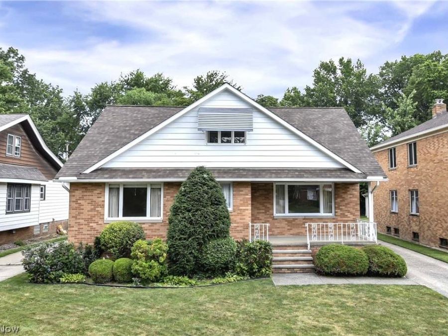 4512 Sheraton Drive , Parma, OH 44134 Photo 1