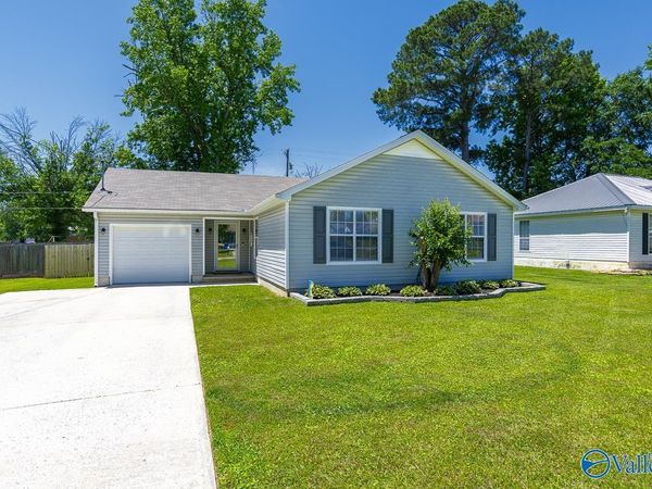 1501 Elizabeth Drive SW, Hartselle, AL 35640