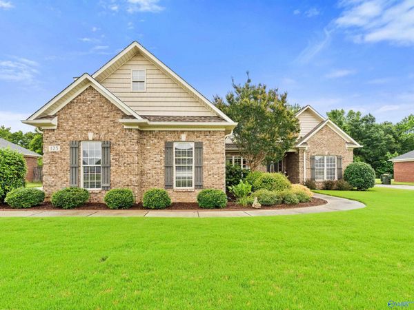 125 Bentridge Drive, Meridianville, AL 35759