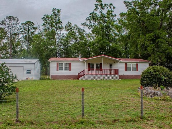 141 SE MAID MARION LANE , HIGH SPRINGS, FL 32643