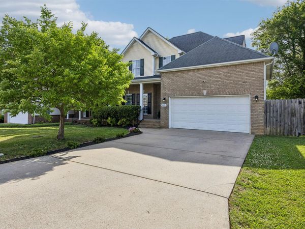 2491 Oak Hill Dr , Murfreesboro, TN 37130