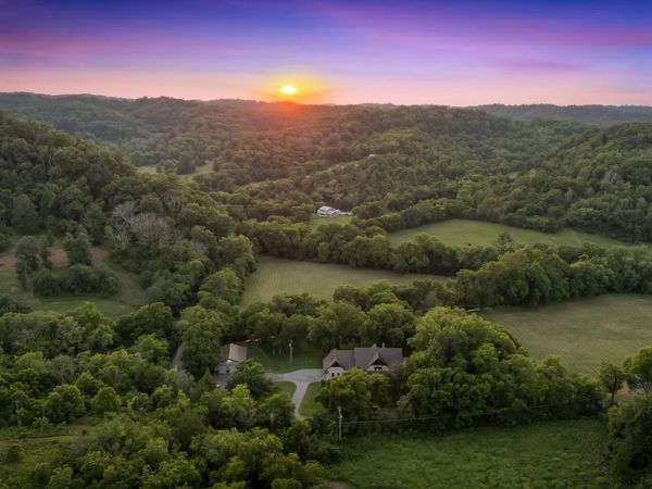 7212 Indian Creek Rd , Nashville, TN 37209