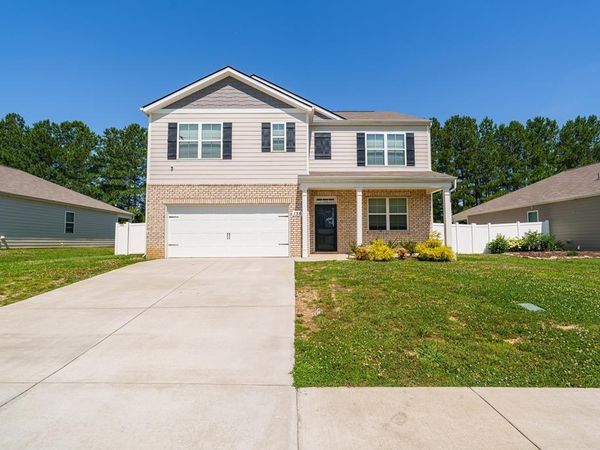 156 Nunally Dr , Baxter, TN 38544
