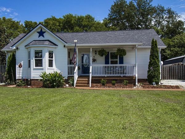3928 Hearthstone Dr , Chapel Hill, TN 37034