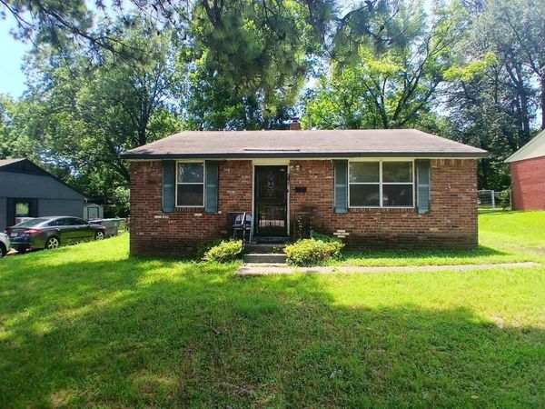 2825 SEMMES ST, Memphis, TN 38114