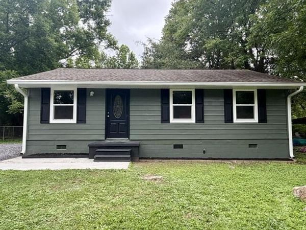 1001 Chestnut Street , La Fayette, GA 30728
