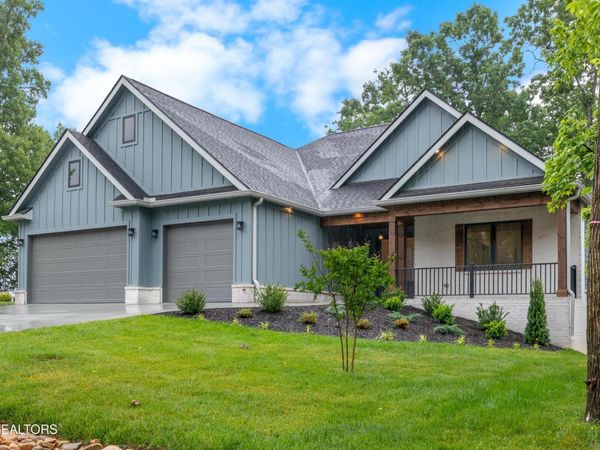 208 Ootsima Way , Loudon, TN 37774