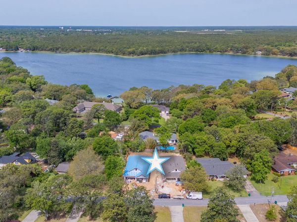 19 A Bayview Drive, Shalimar, FL 32579