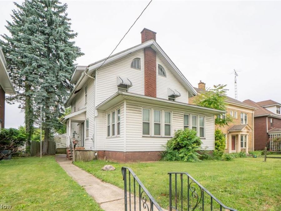 815 Broad Avenue NW, Canton, OH 44708 Photo 1