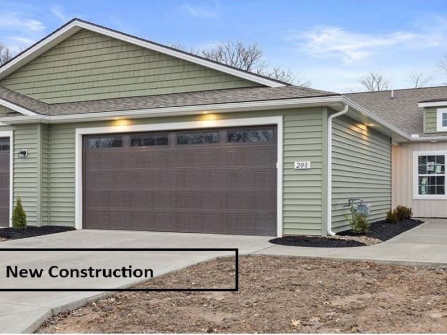 208 Alexander Drive , Elyria, OH 44035 Photo 1