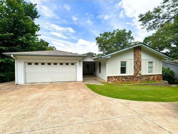 121 Cherokee , Cherokee Village, AR 72529