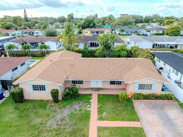 21304 NE 19th Court , Miami, FL 33179