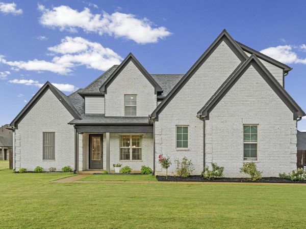 425 CAMBRIDGE CV, Oakland, TN 38060