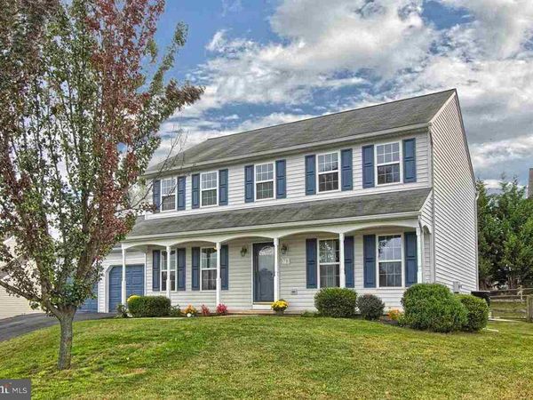 70 CHURCHILL DRIVE, RED LION, PA 17356
