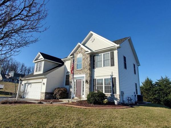 12 ASBURY LANE, SHREWSBURY, PA 17361
