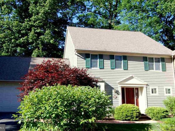 2155 TALL OAKS LANE, YORK TWP, PA 17403