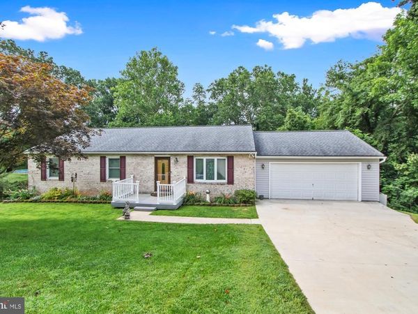 28 POPLAR VIEW ROAD, DELTA, PA 17314