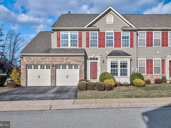 1521 HERITAGE LANE, Unit 20, YORK, PA 17403