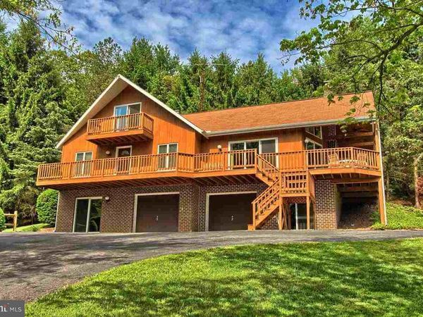 6431 HUSON ROAD, RED LION, PA 17356