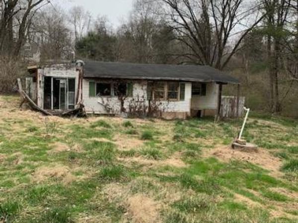 73 and 85 N WHITE PINE TRAIL, DELTA, PA 17314