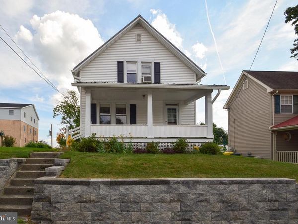 26 W MAIN STREET, FAWN GROVE, PA 17321