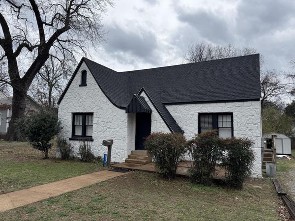 718 Bates Street, Batesville, AR 72501
